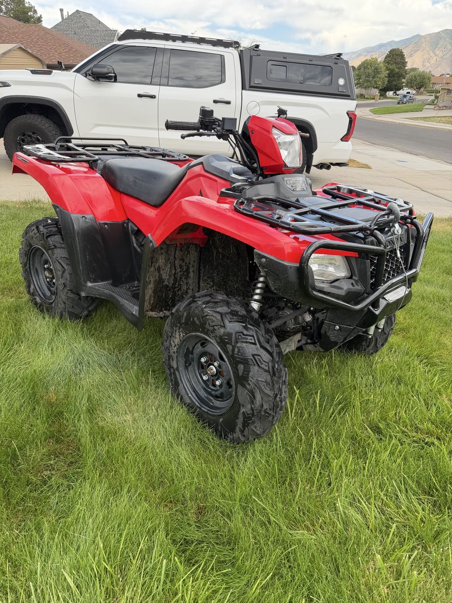 2016 Honda Rubicon 520 ATV - Red, 4x4, Automatic/Manual, Power Steering, Winch