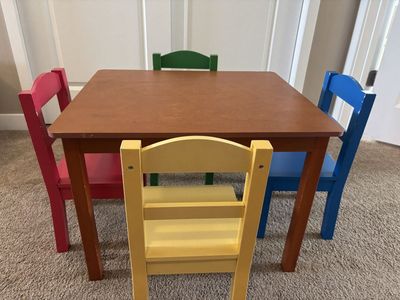 Kid Table and Chairs