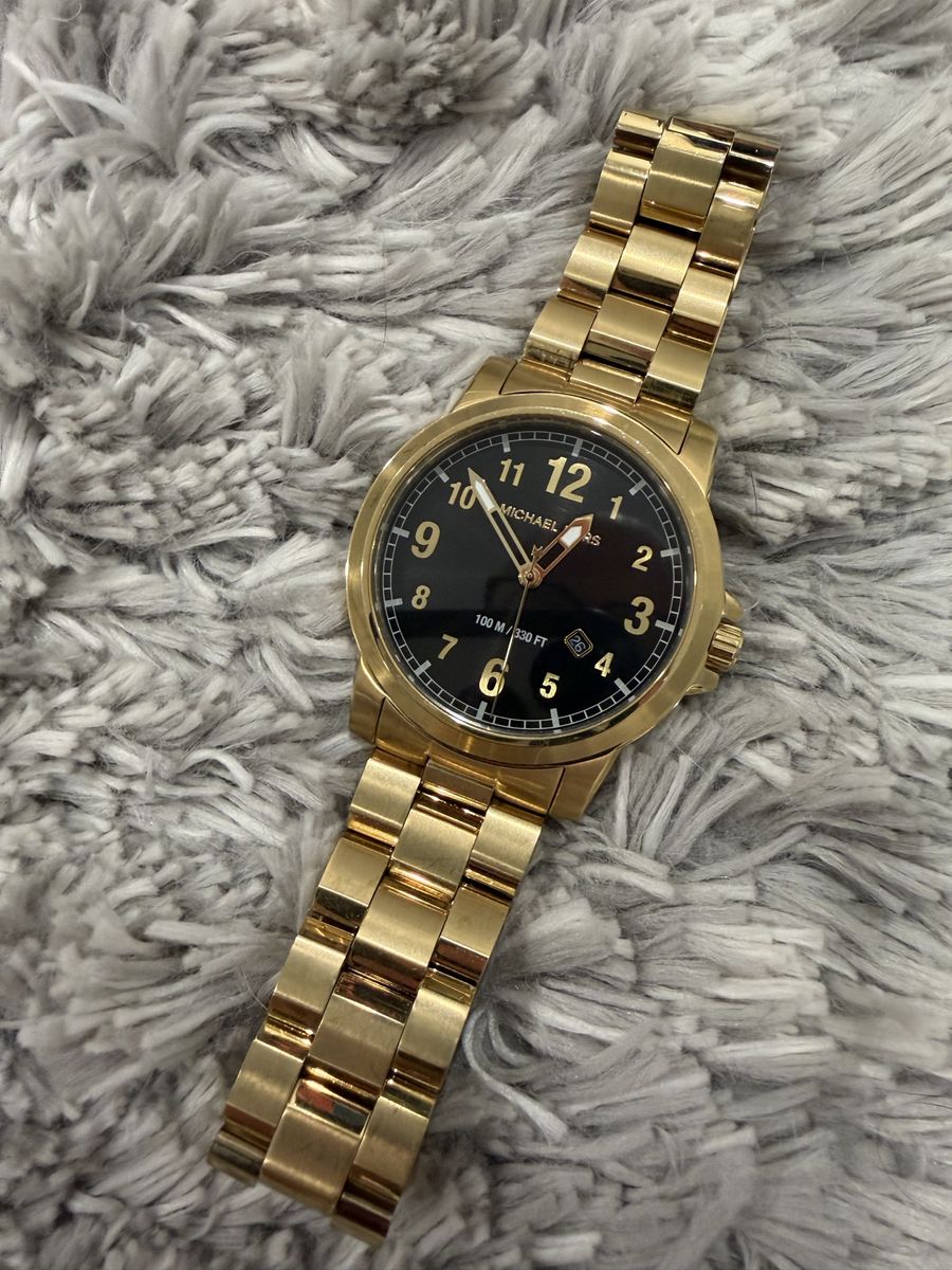 Michael Kors Gold Tone Black Dial 100M/330FT Wristwatch - Men's