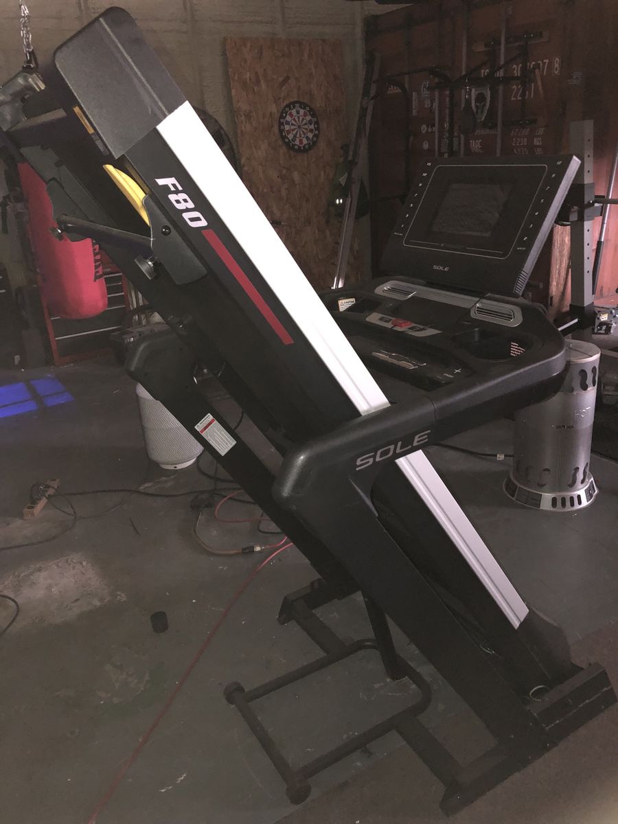 SOLE F80 Treadmill
