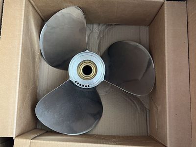 Volvo Penta DuoProp K5 Front Stainless Steel Boat Propeller 22414380 - Excellent Condition