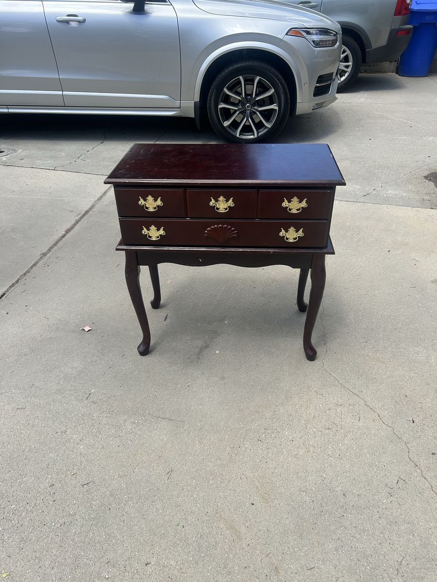 End table