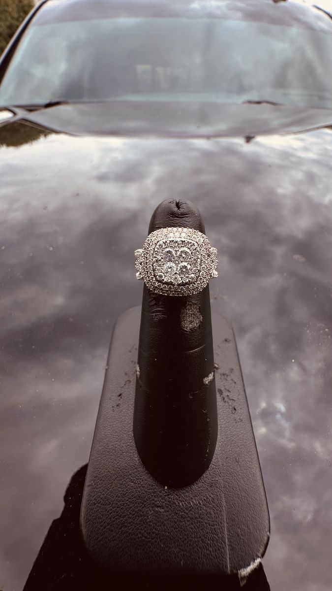 Diamond engagement ring