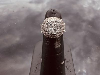 Diamond engagement ring