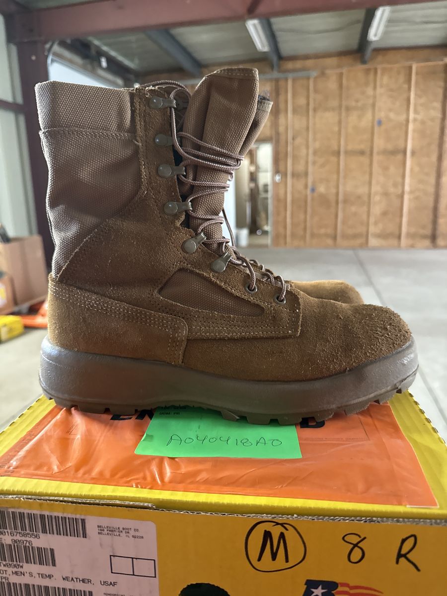 Mens Tan Boots Size 8 regular Fit Belleville