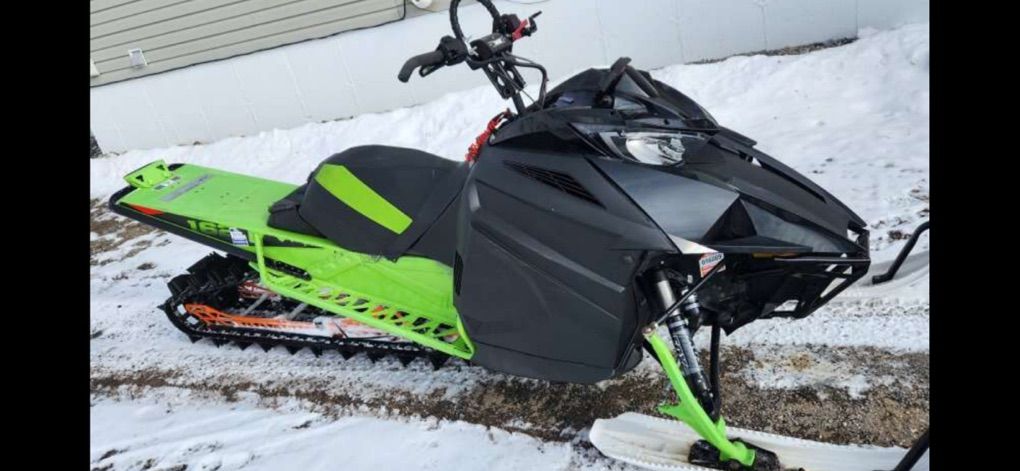 2018 ARCTIC CAT PART OUT M8000