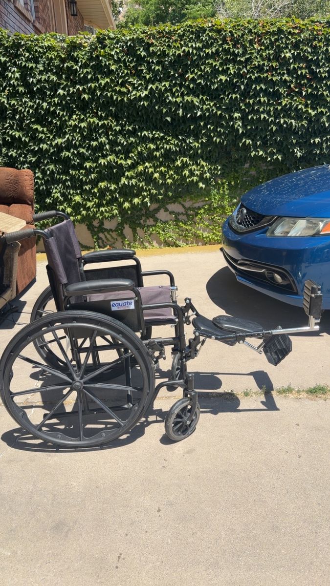 Equate K3 adjustable legs Lightweight Portable Wheelchair.