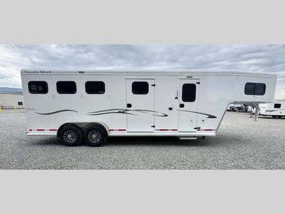 New 2026 Trails West Classic 3 Horse 7x7 Weekender
