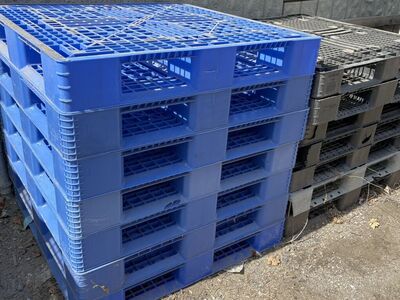 Pallets For Sale-Read Description