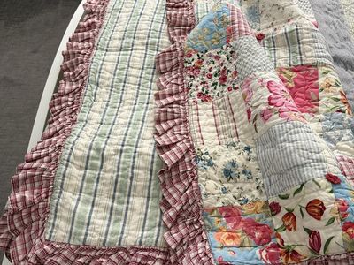 Pottery barn twin quilt and standard pillow sham
