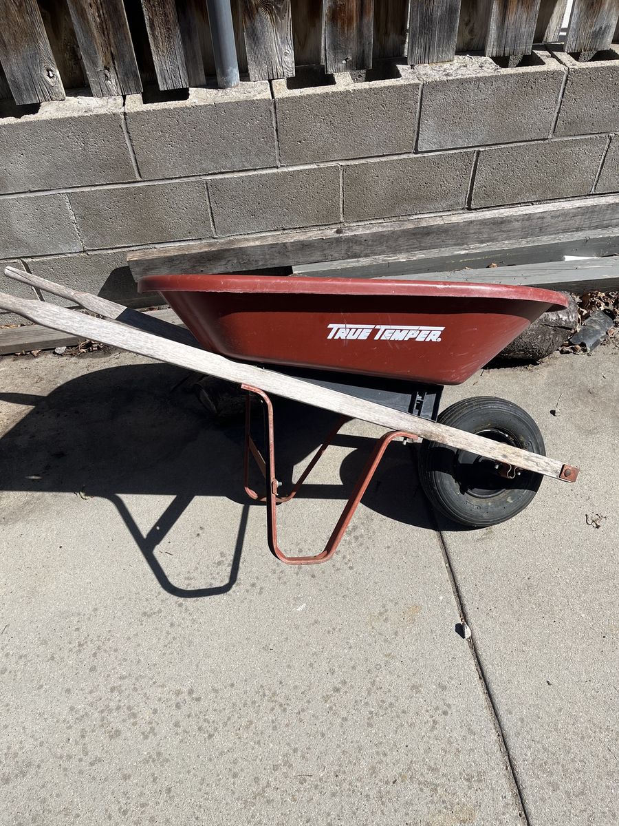 Wheel barrow