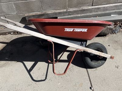 Wheel barrow