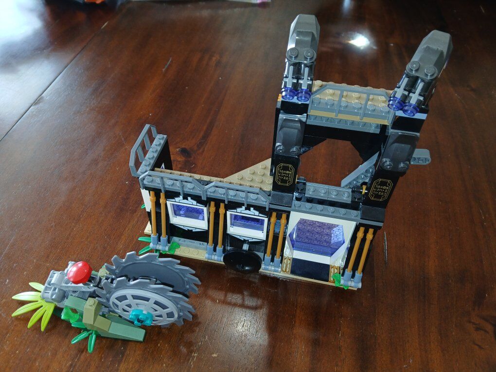 LEGO Infinity War Set