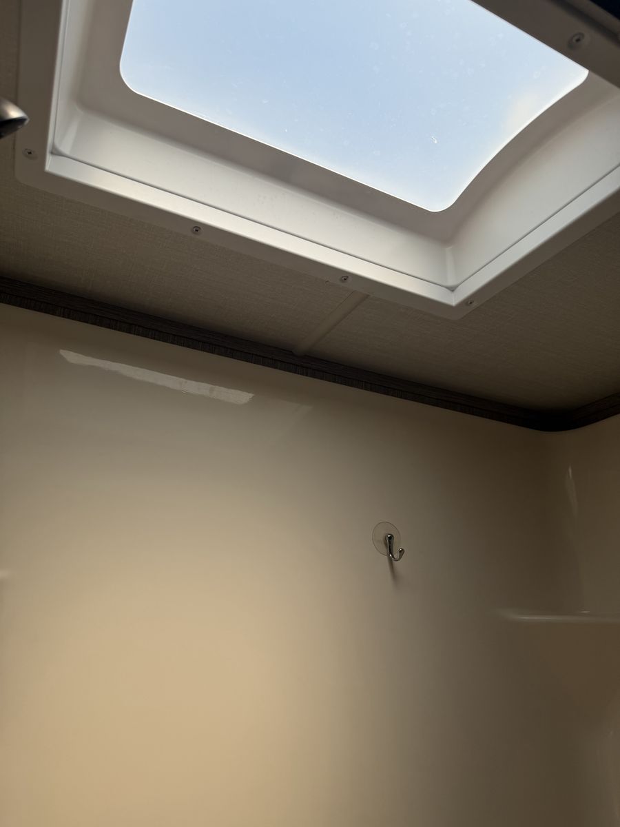 Main image 11