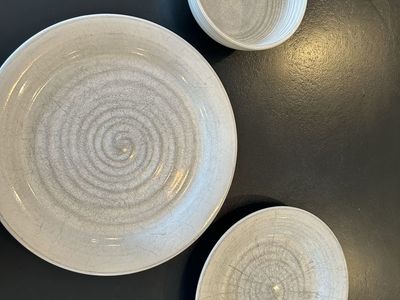 Stoneware dishes