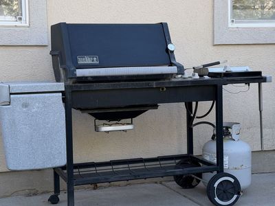 Weber Genesis Silver B Gas Grill Black