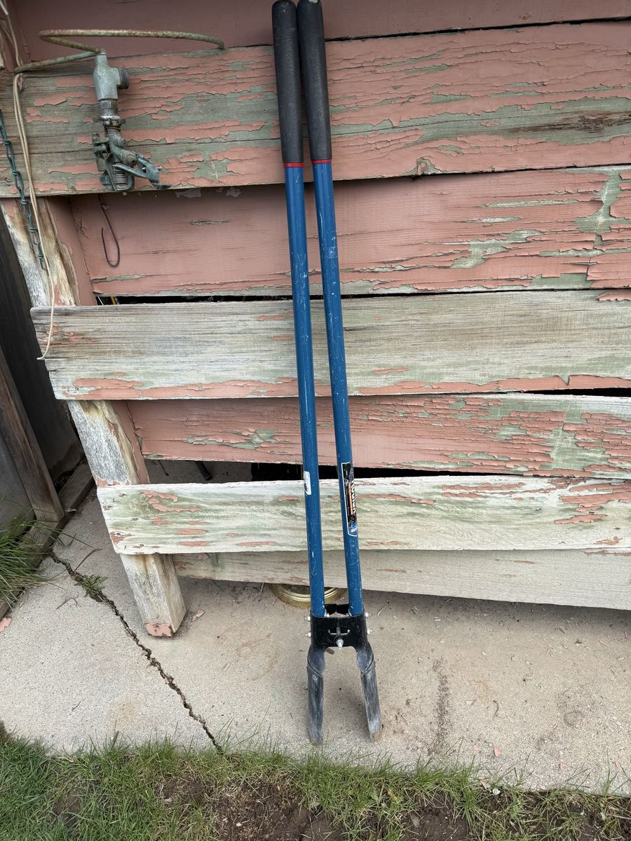 Post Hole Shovel