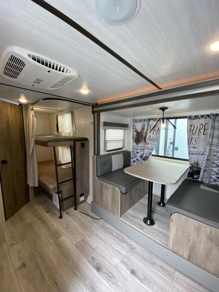 Used 2022 Forest River RV Surveyor Legend Ultra-Lite RV with Queen Bed & Teddy Bear Bunks 19BHLE