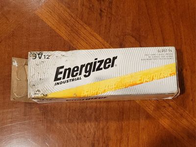 New Open Box 12 Pack of 9V Energizer Industrial Alkaline Batteries, Expired 12/2025