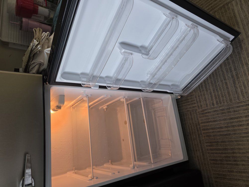 Frigidaire Apartment Refrigerator