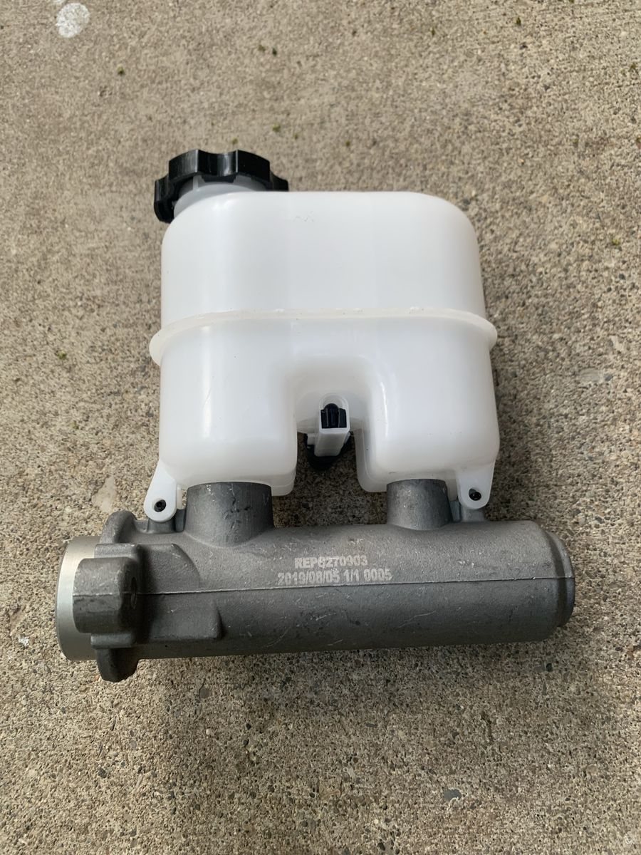 Brake Master Cylinder Compatible with Chevy GMC Cadillac Trucks Vans