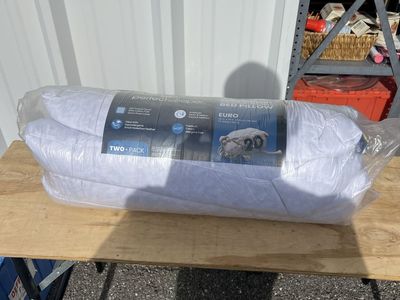 Serta Perfect Sleeper Euro Square Bed Pillow