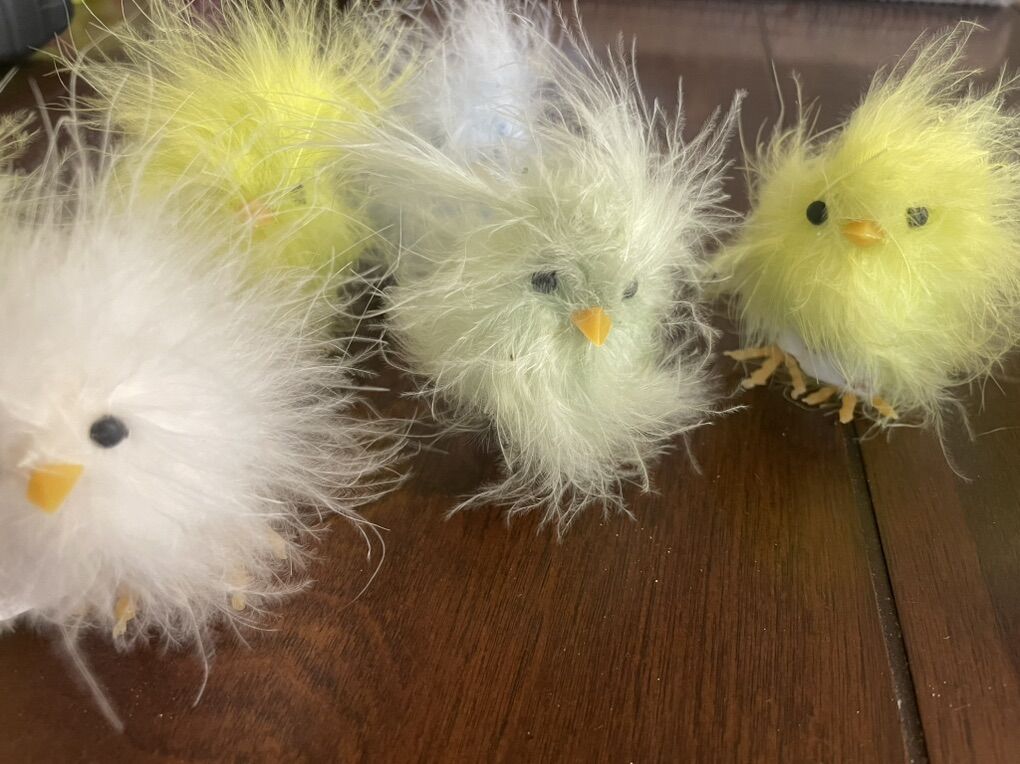 Lot Of 9 New Little Chicks Made Of Feathers