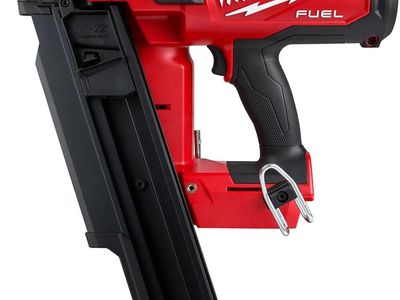 Milwaukee 21° Framing Nailer with Battery + some nails