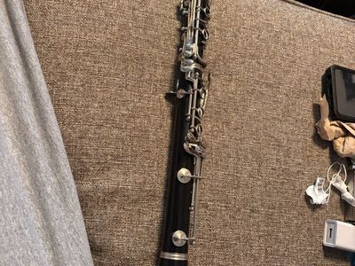 Nice Used Clarinet With A Giant B Emlblem