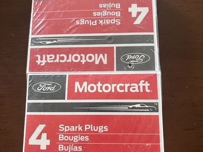 set Of Eight Genuine Oem Spark Plugs