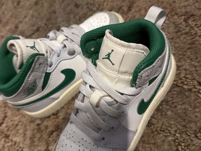 Nike Air Jordan 1 Mid White Green Gray Kids Shoestrings