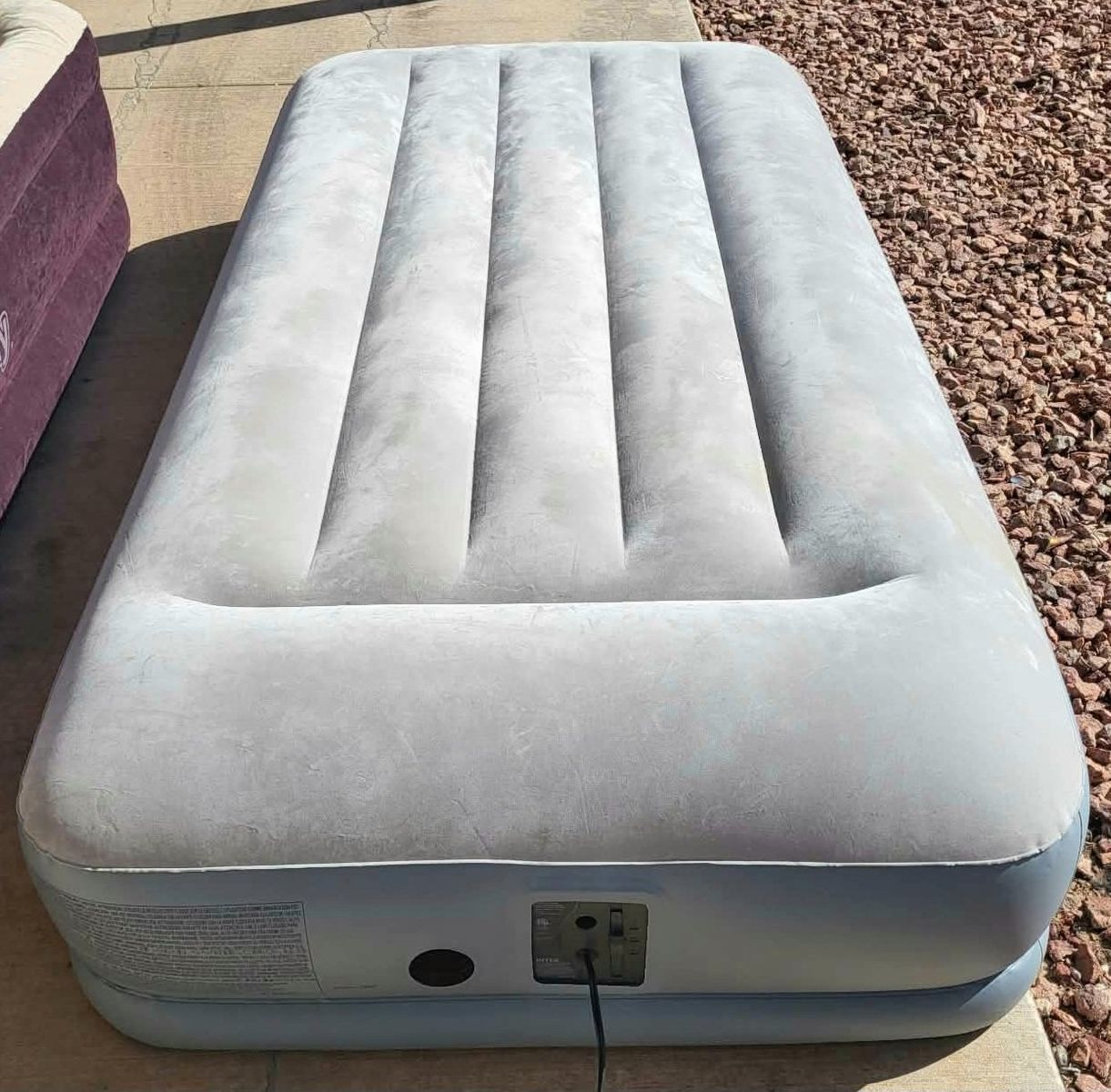 INTEX, TWIN, INFLATABLE BED