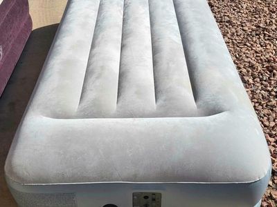 INTEX, TWIN, INFLATABLE BED