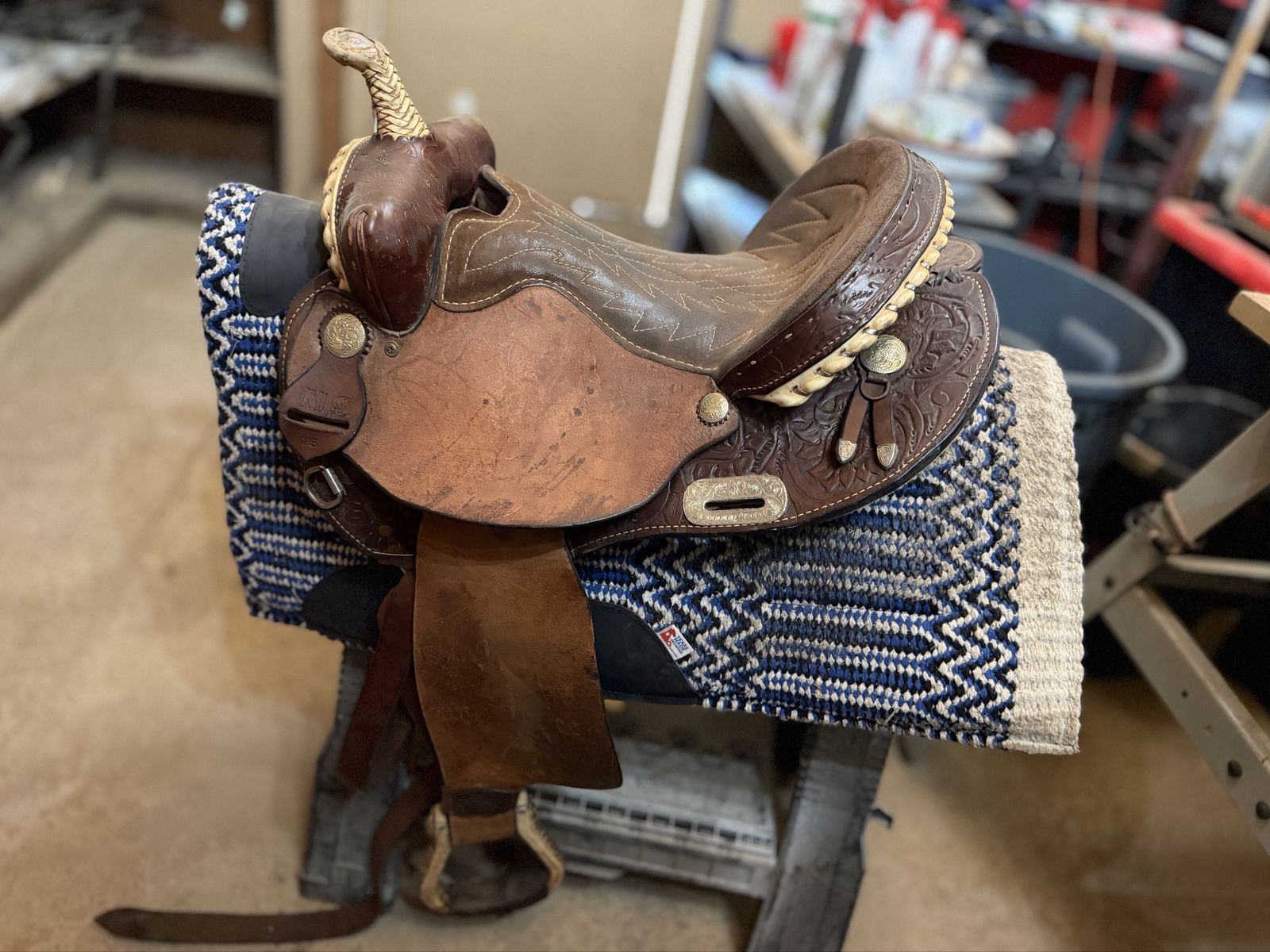 Western saddle 