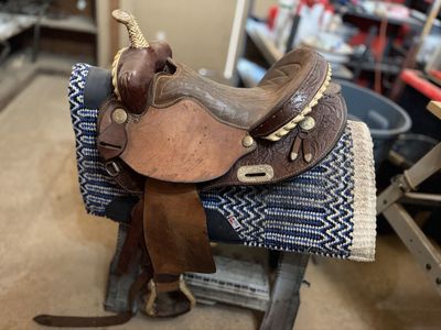 Western saddle