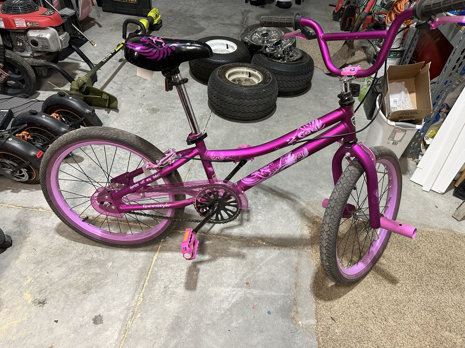 Girls bike 20”