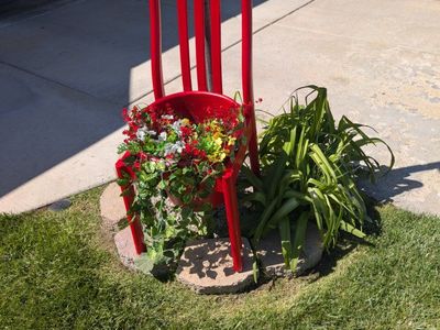 chair planter. perfect for mother's Day to you!!