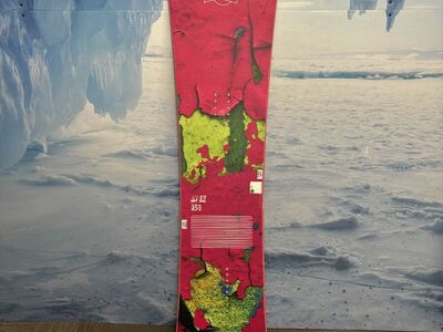 Lightly Used Kemper APEX 156CM Snowboard