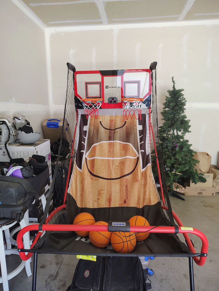 2-player basketball  game