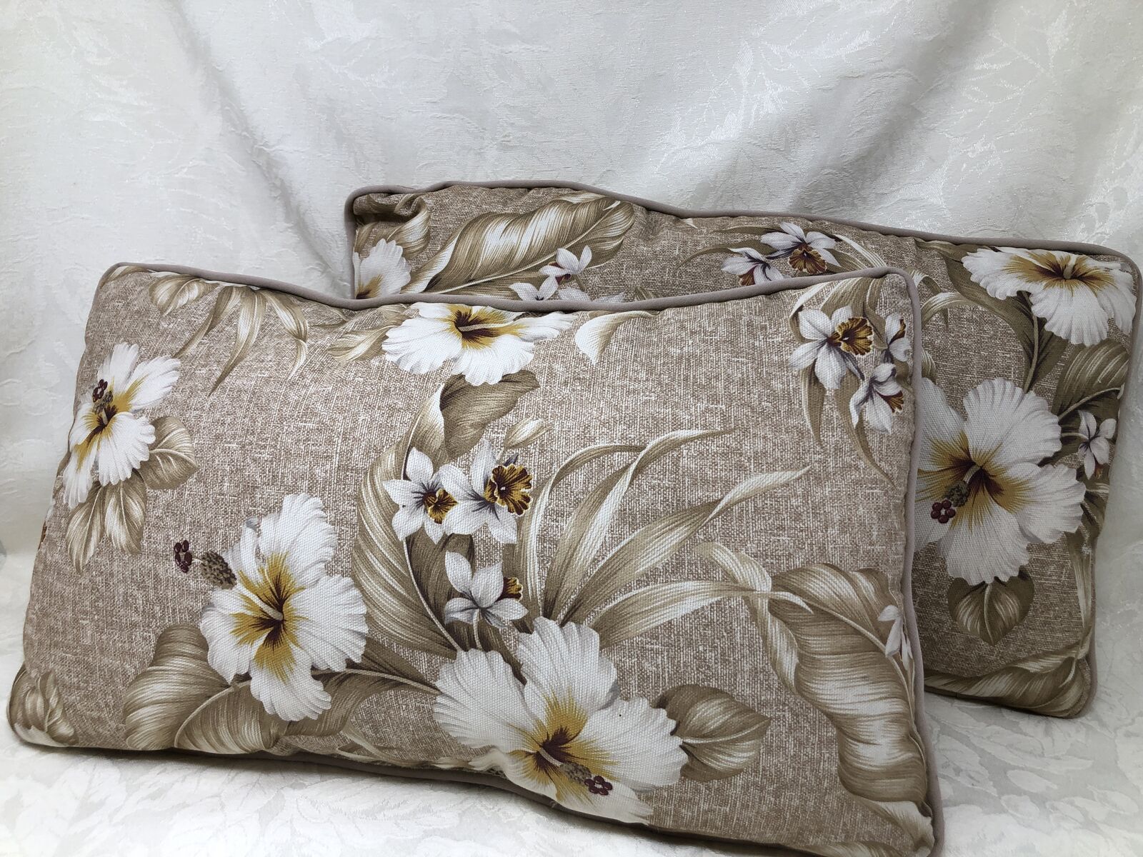 Set of 2 Hibiscus Chair Pillows Indoor/Outdoor 18x11 Water Resistant w/ Velcro Straps