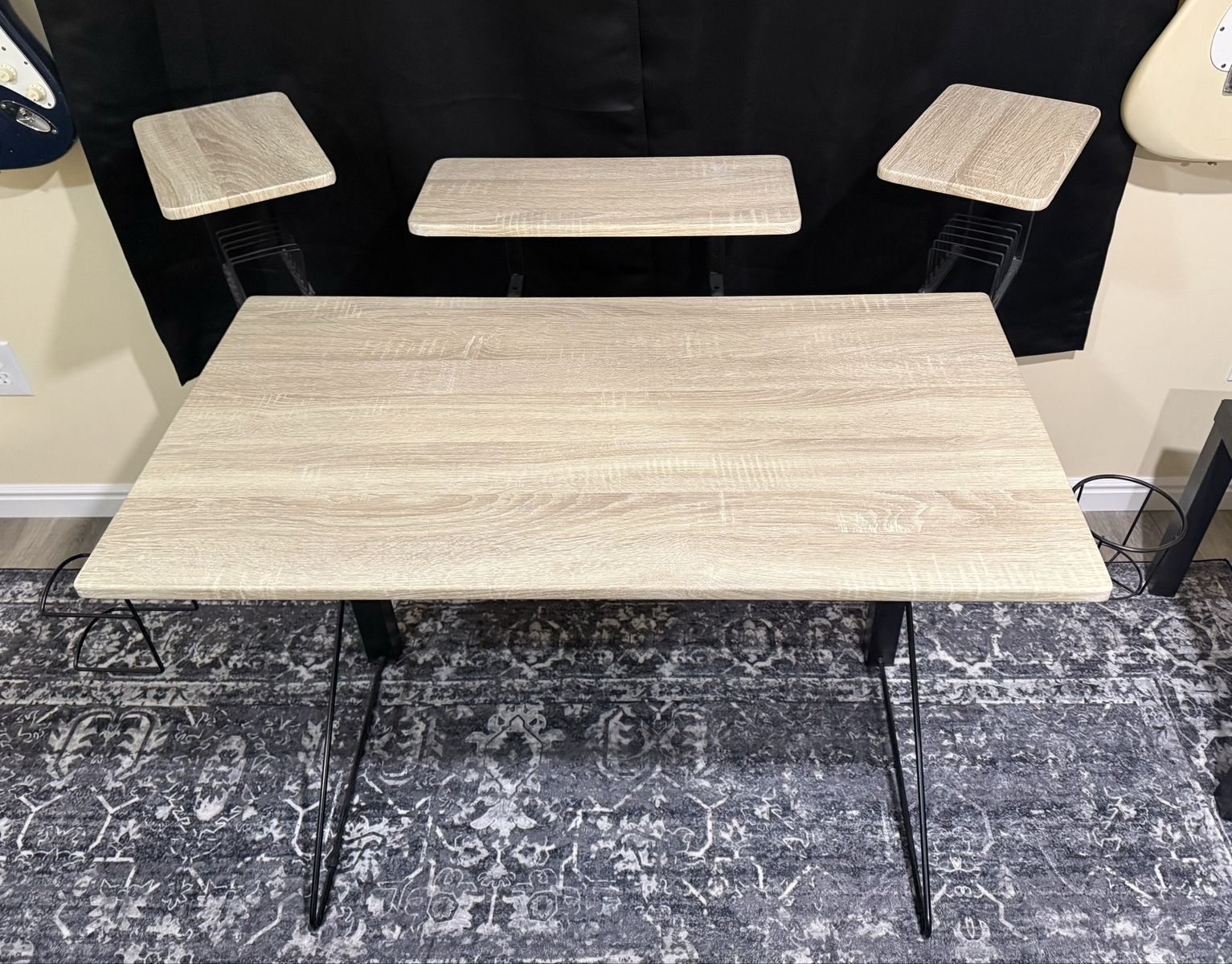 Studios Desk