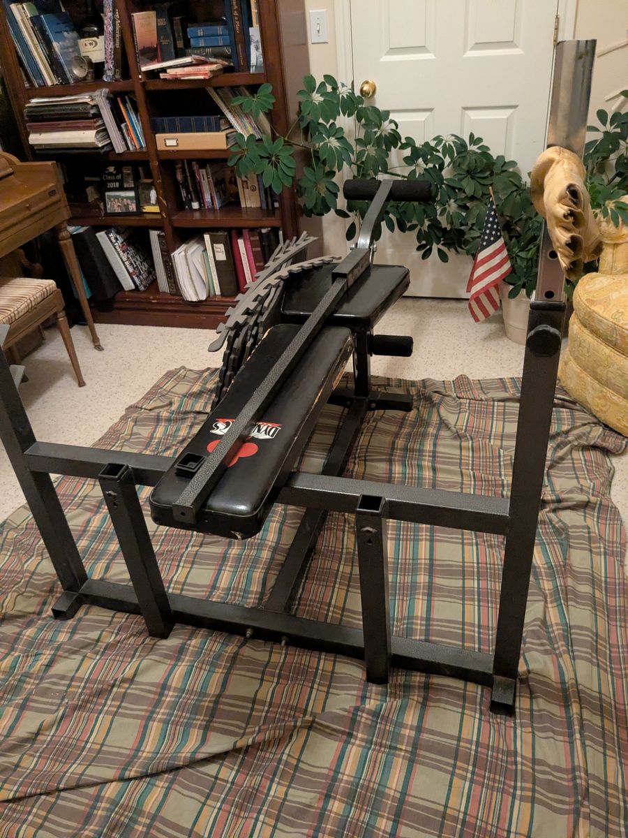 Weight bench