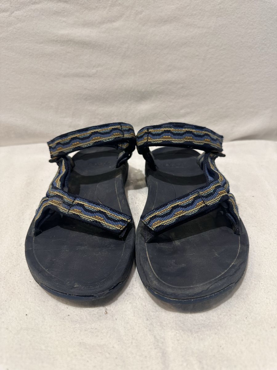 Teva youth size 1 navy/blue/yellow wave, print, hiking sandals