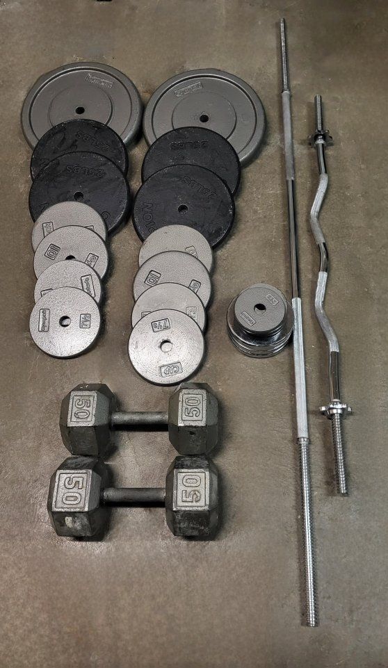 weights 400 pounds