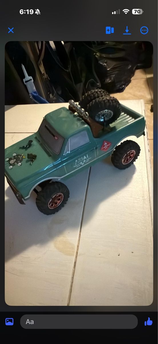 Axial RC Crawler Green Truck with Spektrum Motor Used 1/24 scale 