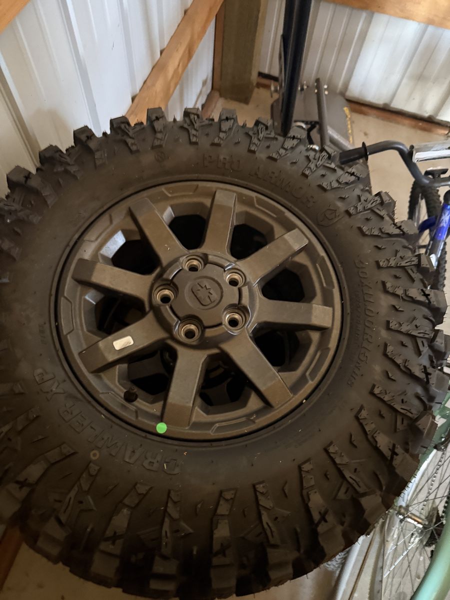 Polaris Xpedition wheels and tire