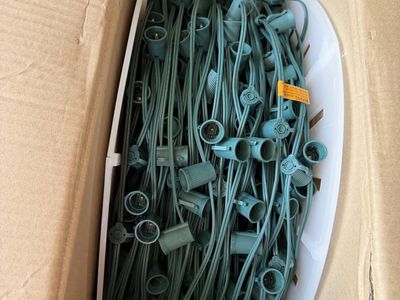 Commercial C9 Green Christmas Light Socket Wire – ~750 ft