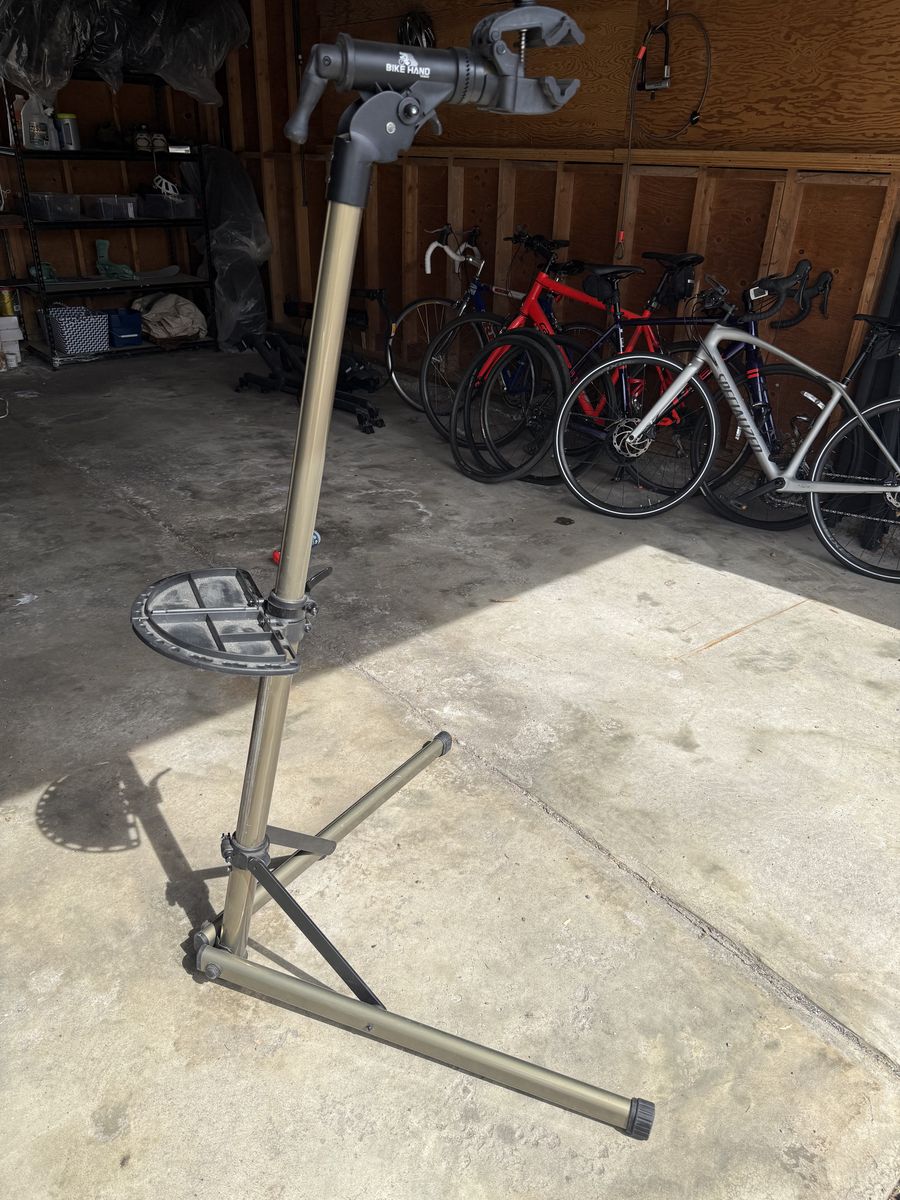Bike Repair Stand – Adjustable