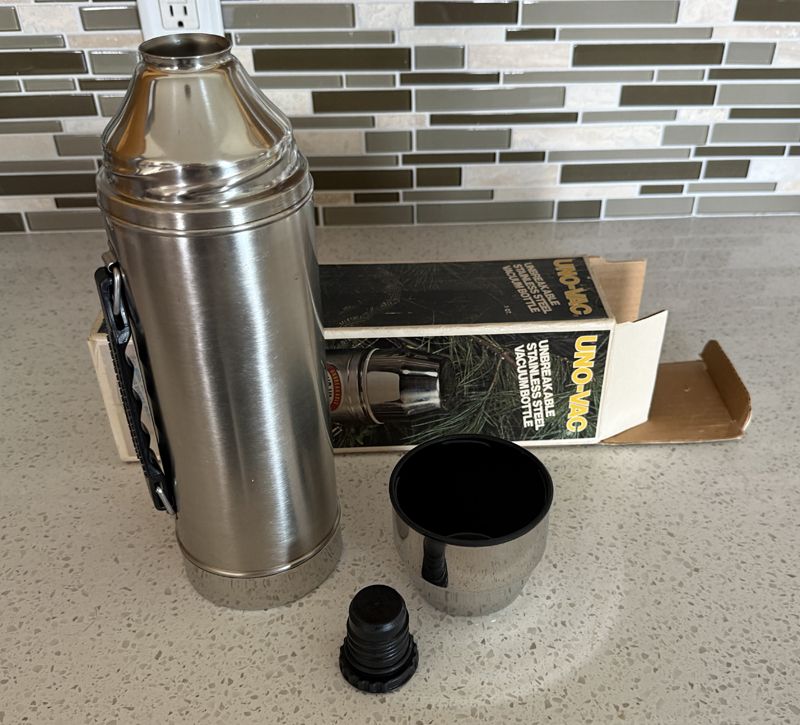 UNO-VAC Unbreakable Stainless Steel Vacuum Bottle 1-Quart Thermos with Original Box Made in USA