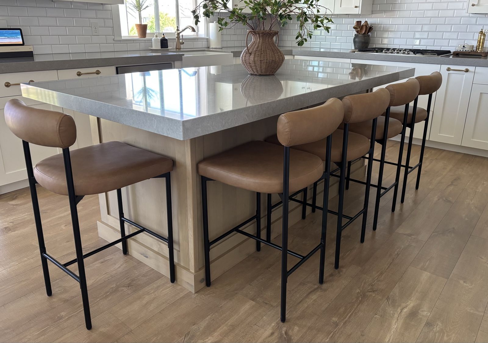 Like New! Set of 5 Nathan James Dahlia Counter Height Barstools – Brown/Black Mid-Century Modern